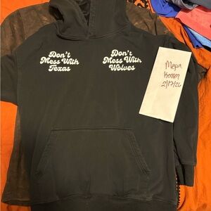 Darc Sport Black Hoodie - Don't Mess With Texas/Wolves